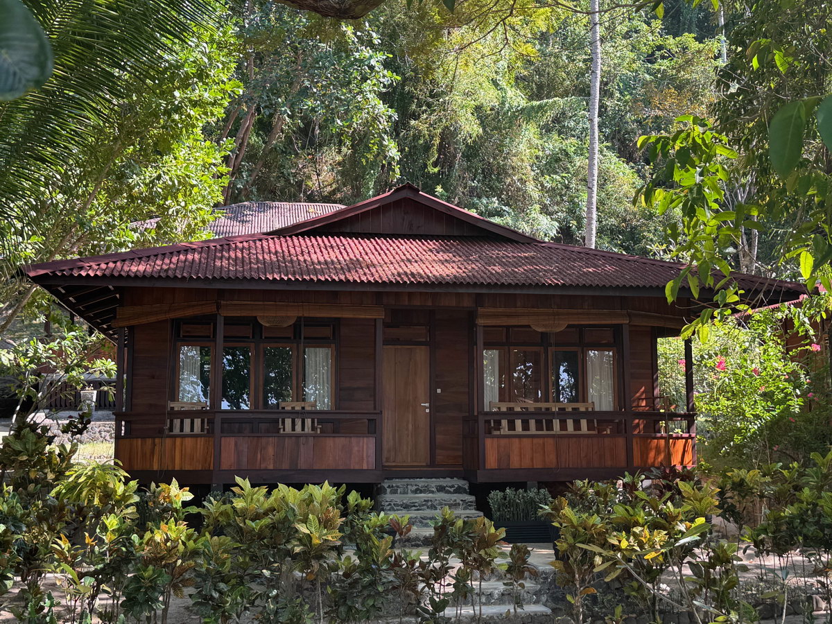 Deluxe Garden Bungalow Deluxe Garden Bungalow