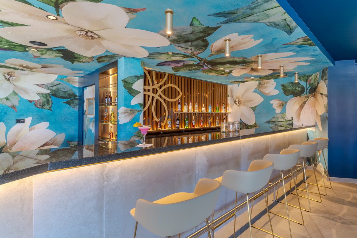 Blue Bar Blue Bar