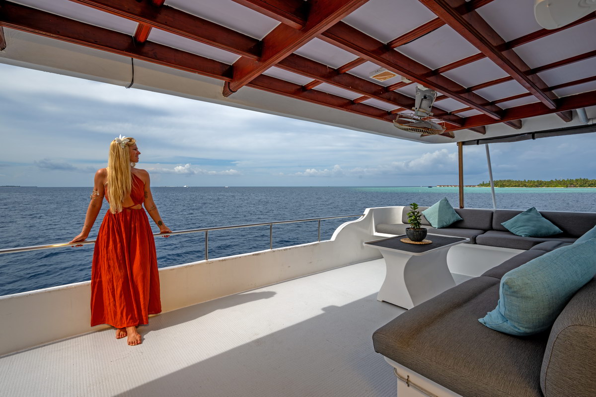 Lounge an Deck Lounge an Deck