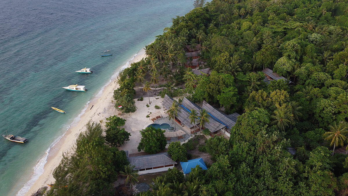 Metita Beach & Dive Resort, © Steven Sadja Metita Beach & Dive Resort